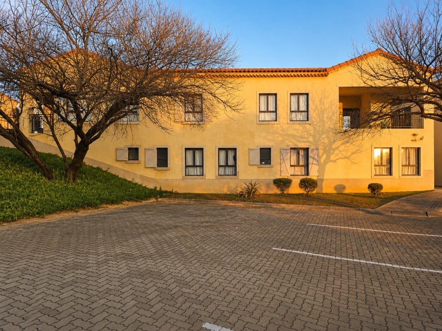 To Let 4 Bedroom Property for Rent in Estate D Afrique North West